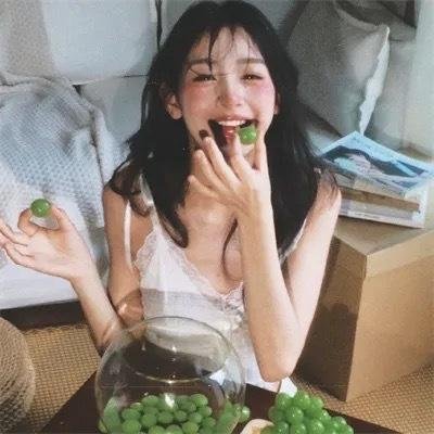 外之国的少女海报