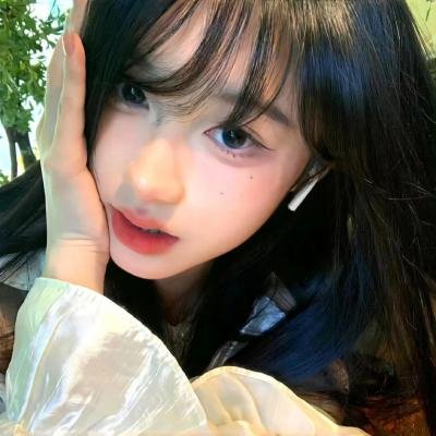 赤月海报